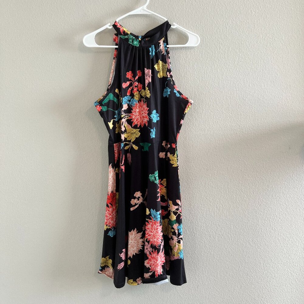 Ouges Halter Neck Floral Summer Casual Sundress - Sz L (NWT)